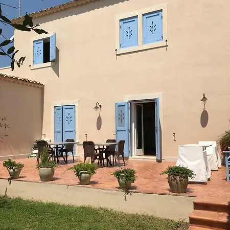 Casa Padronale Case Rosolia
